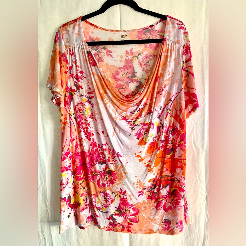 Women’s Apt 9 floral top size 1X
